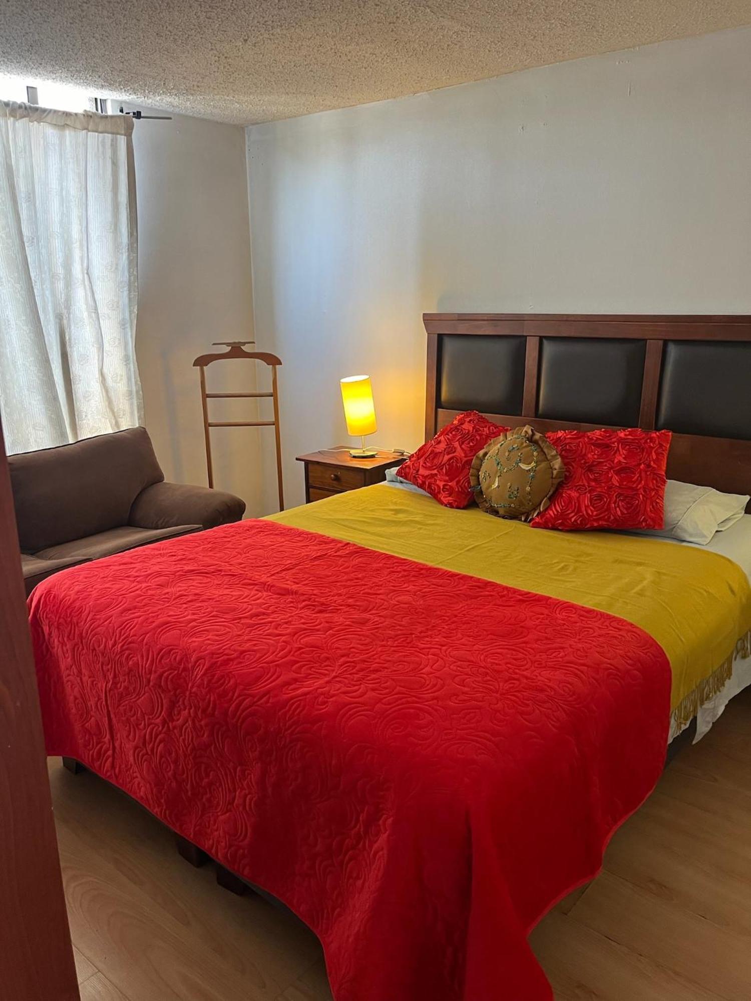 Amoblados Guscar Apartment ซานติอาโก ภายนอก รูปภาพ