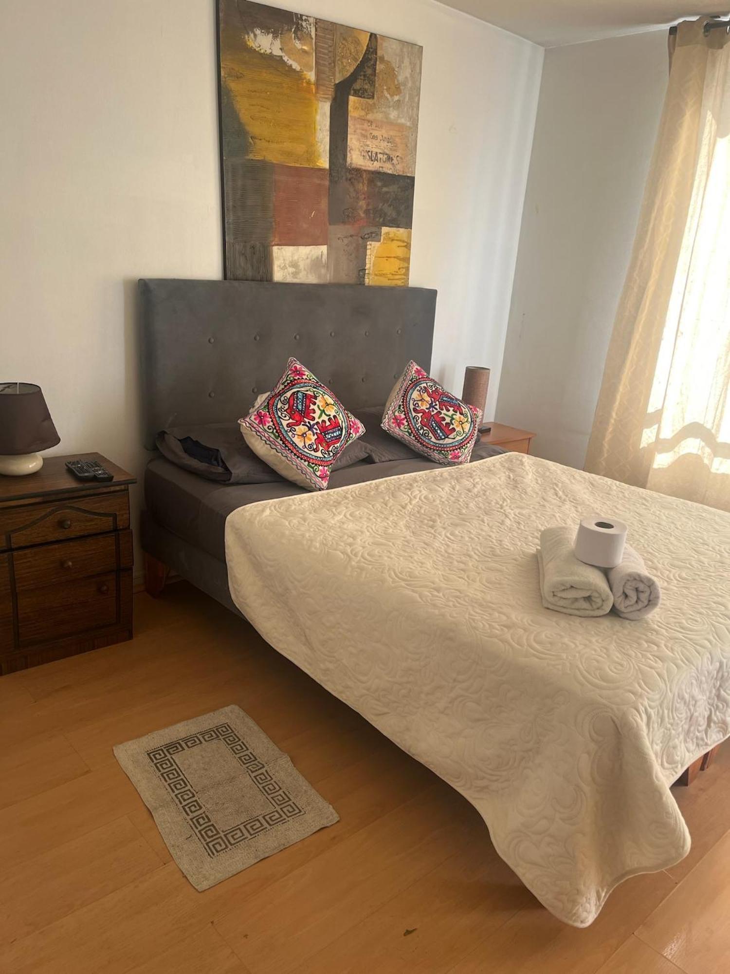 Amoblados Guscar Apartment ซานติอาโก ภายนอก รูปภาพ