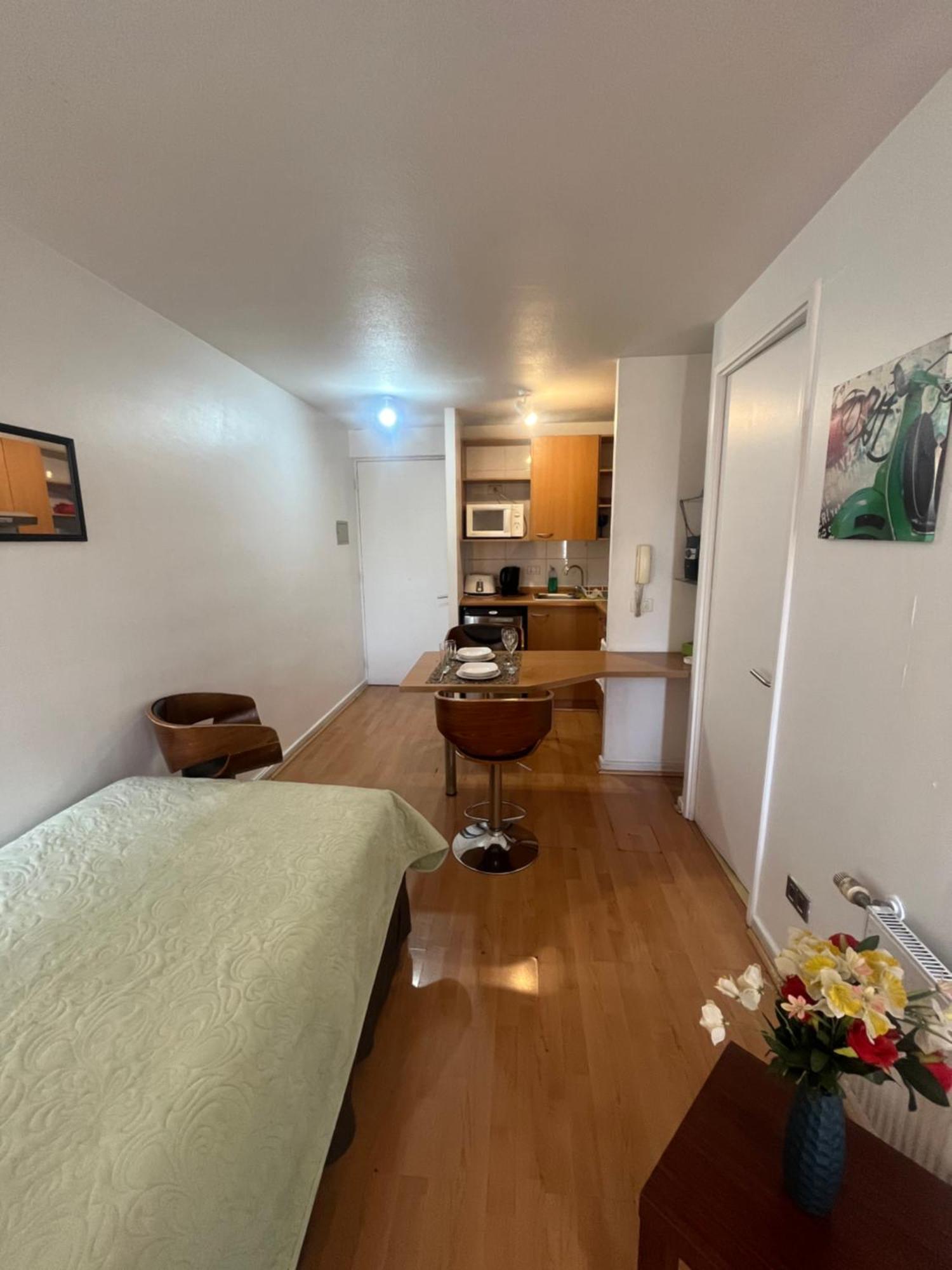 Amoblados Guscar Apartment ซานติอาโก ภายนอก รูปภาพ