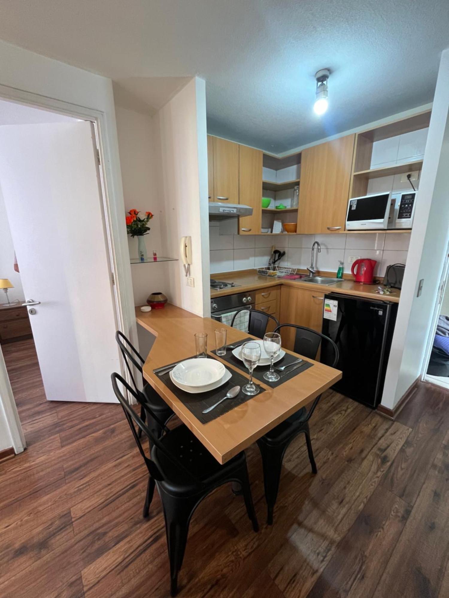 Amoblados Guscar Apartment ซานติอาโก ภายนอก รูปภาพ