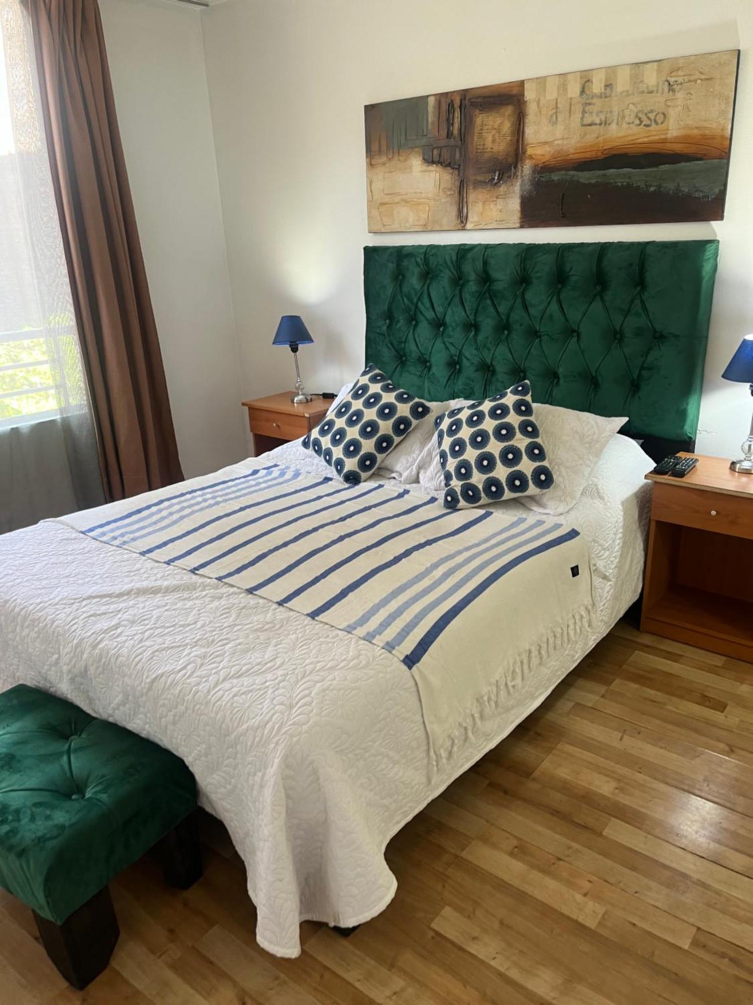 Amoblados Guscar Apartment ซานติอาโก ภายนอก รูปภาพ