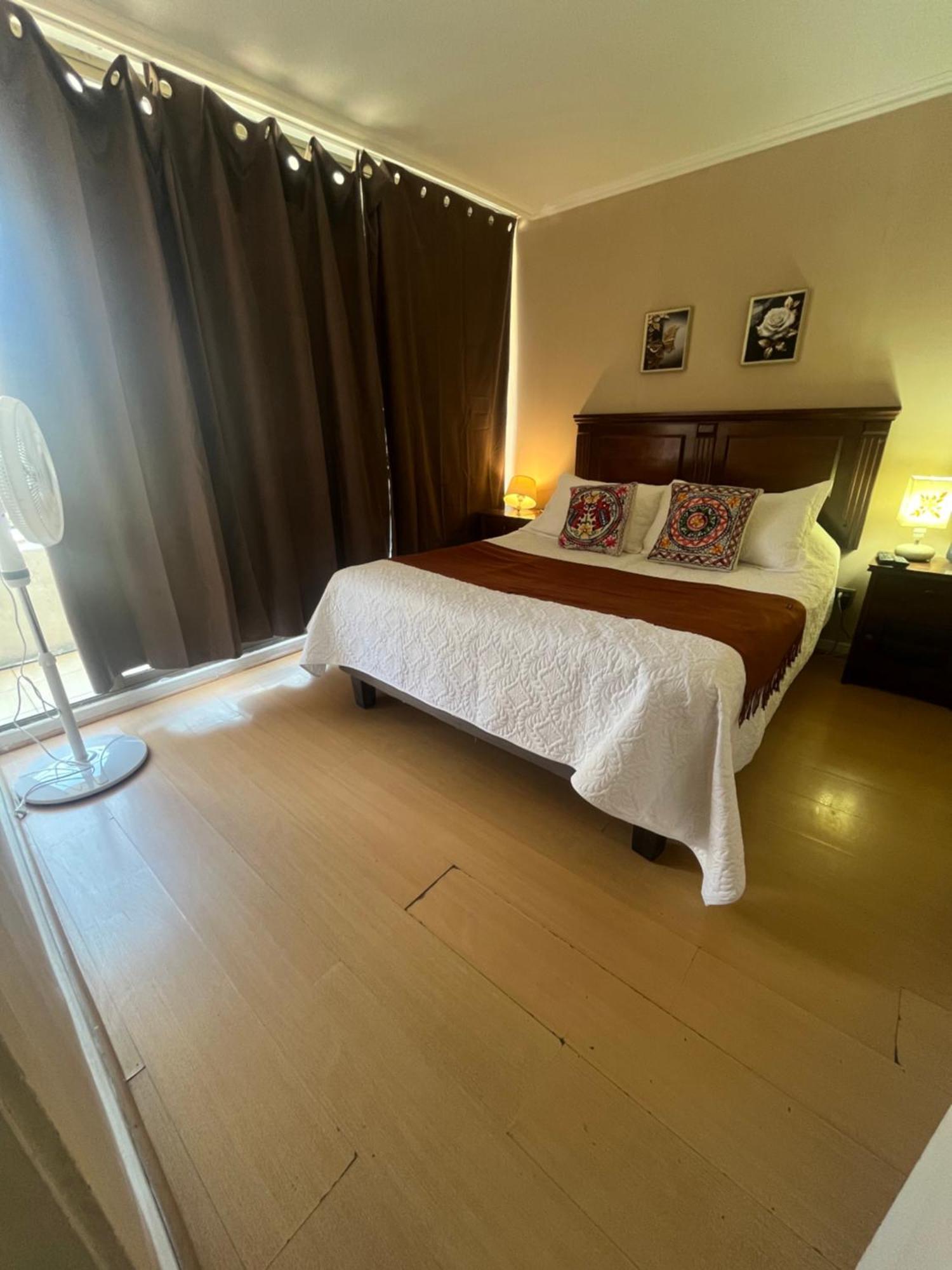 Amoblados Guscar Apartment ซานติอาโก ภายนอก รูปภาพ