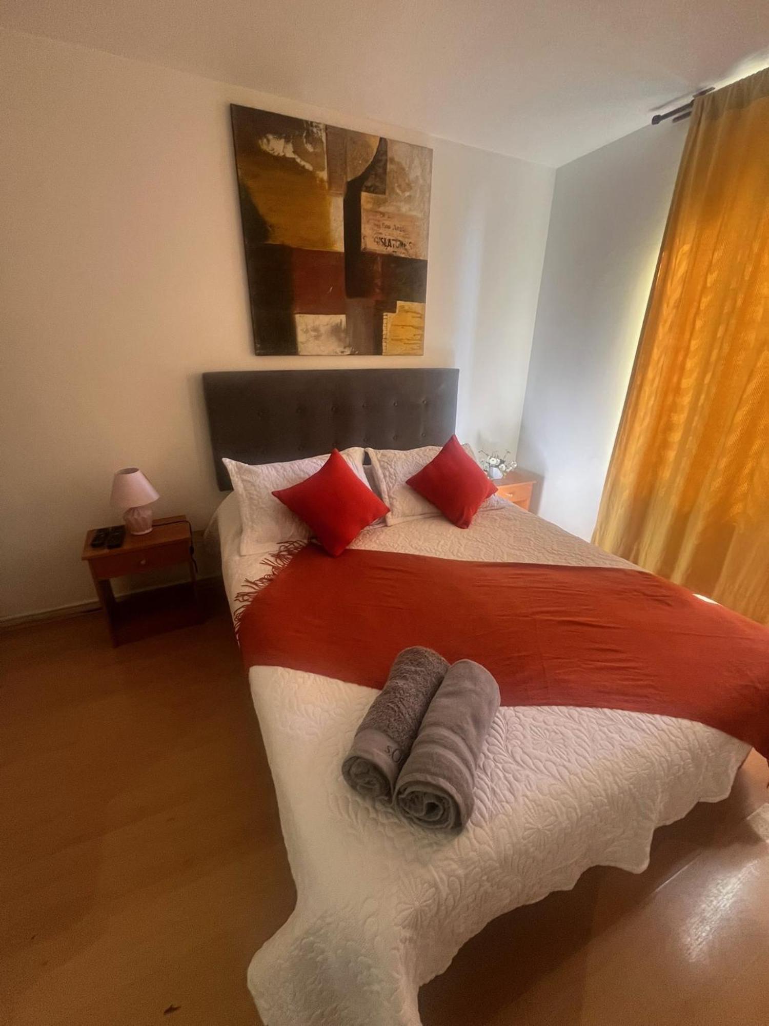 Amoblados Guscar Apartment ซานติอาโก ภายนอก รูปภาพ