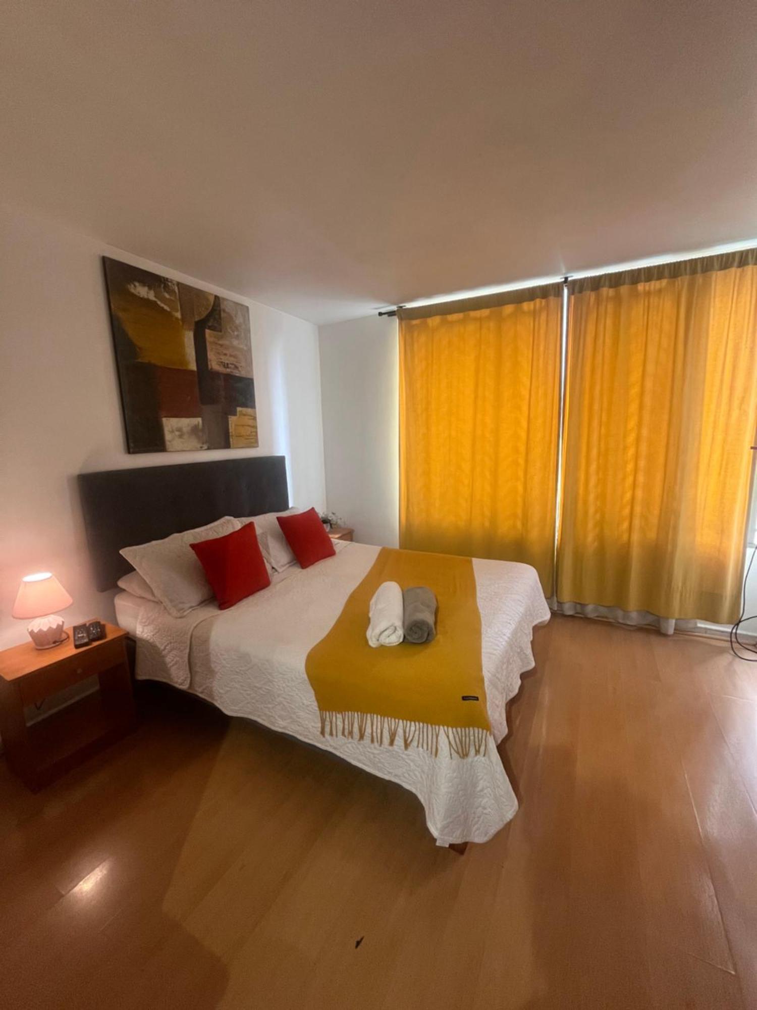 Amoblados Guscar Apartment ซานติอาโก ภายนอก รูปภาพ